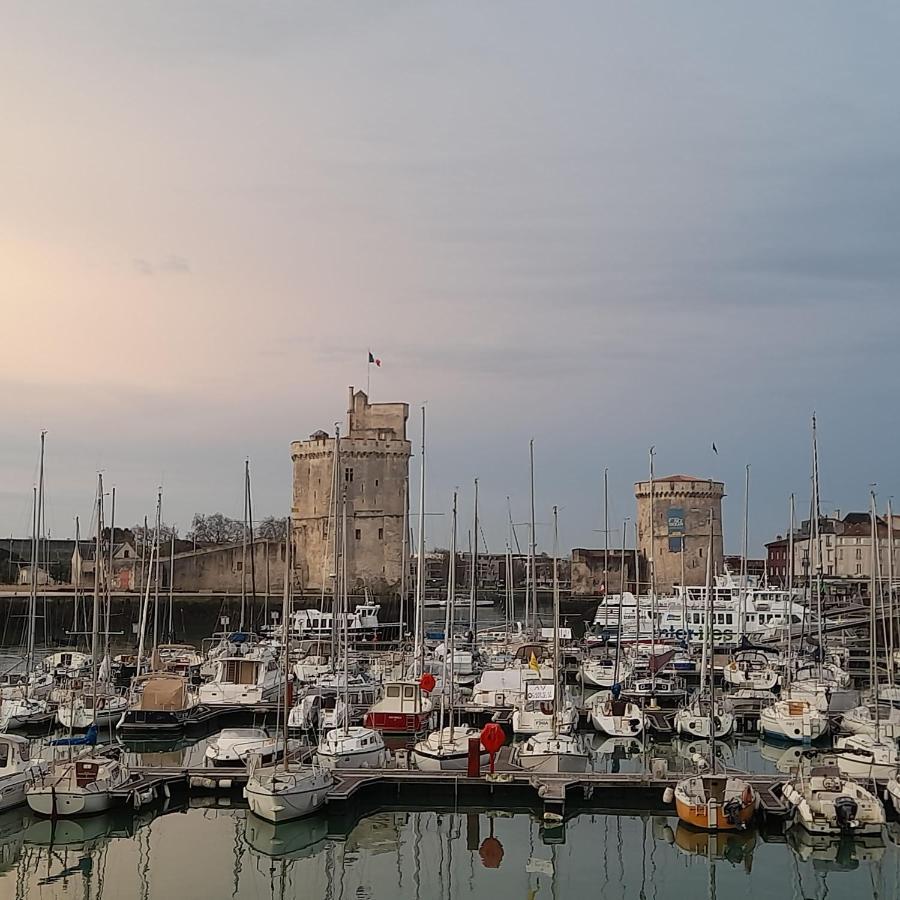 Un Hotel En Ville La Rochelle  Dış mekan fotoğraf
